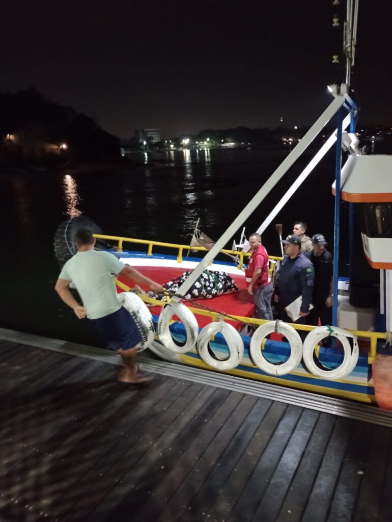 Pescador De Itaja Morre Afogado Ao Cair De Barco De Pesca No Mar De