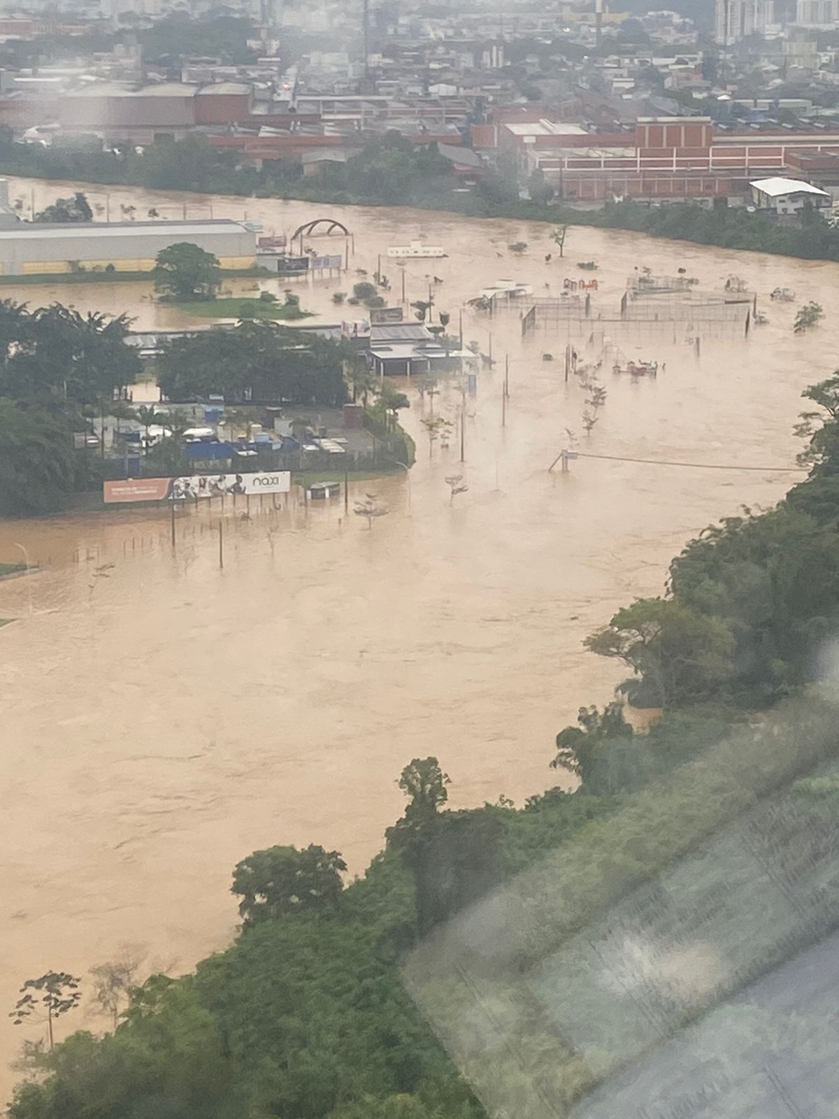 Alta Do Rio Itapocu Atinge Cidades Do Vale E Acumulado Da Chuva Chega A